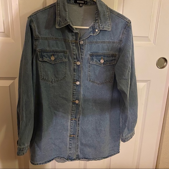 Missguided Blue Oversized Denim Shirt - Picture 4 of 4